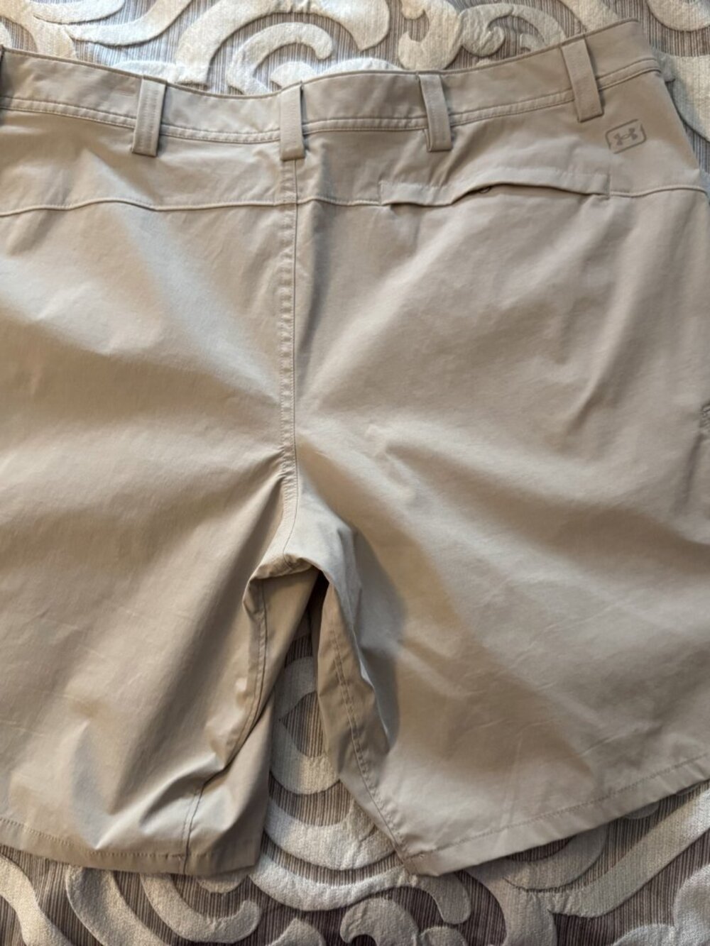 Under Armour Fish Pro Hunter 2.0 Cargo Shorts Size 40 Khaki Tan Pockets UPF 50+ - Picture 5 of 12